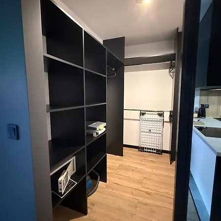 Zloty Wolnosci Fv Air Conditioning Apartman Újszandec